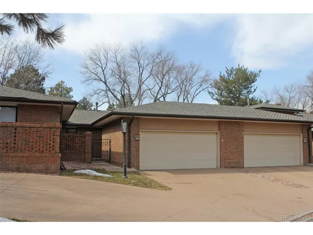 MLS: 2945174 Condo For Sale