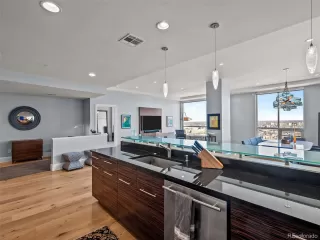 Photo #6: 2945812 Listing