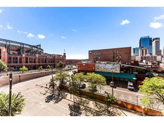 MLS: 2948499 Condo For Sale