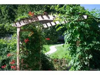 Photo #4: 2948877 Listing