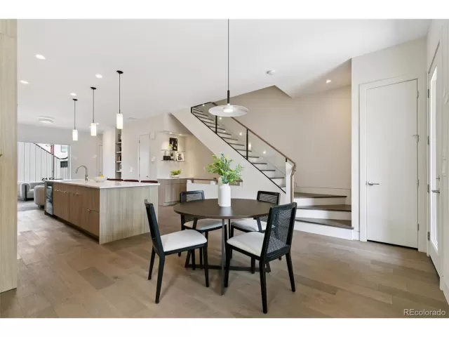 MLS: 2956537 Condo For Sale