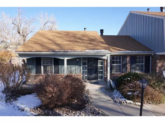 MLS: 2958706 Condo For Sale