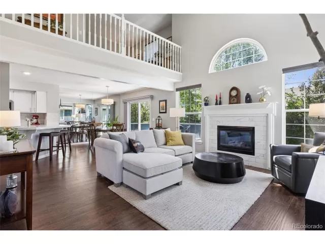 MLS: 2960757 Condo For Sale