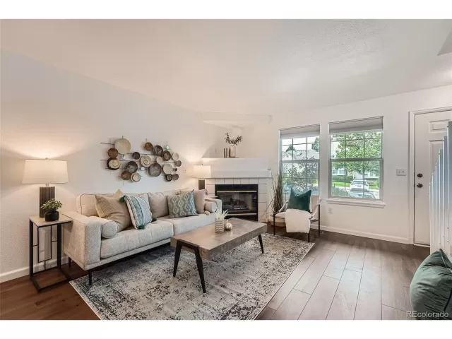 MLS: 2961278 Condo For Sale