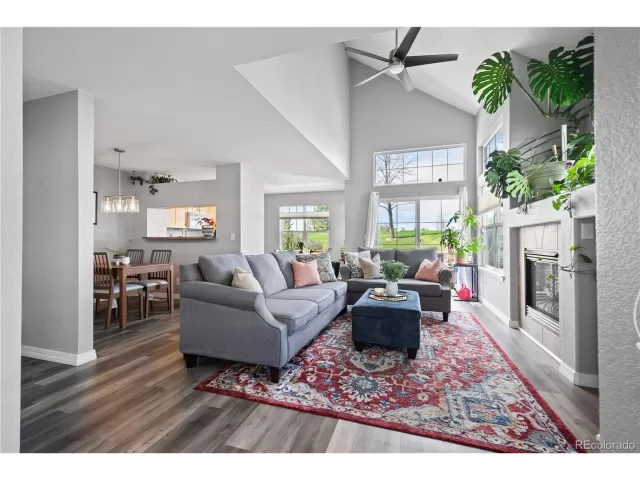 MLS: 2962933 Condo For Sale