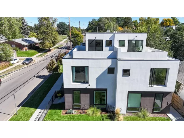 MLS: 2966243 Condo For Sale