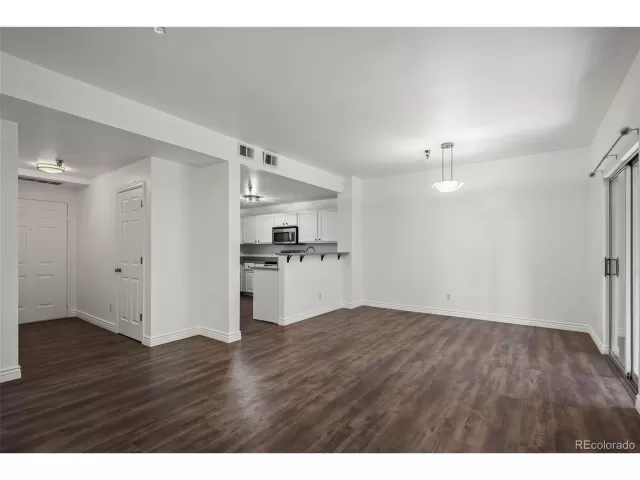 MLS: 2974980 Condo For Sale