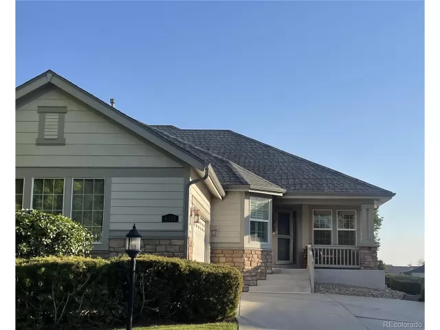 MLS: 2981345 Condo For Sale