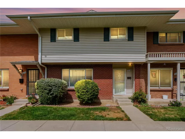 MLS: 2991473 Condo For Sale