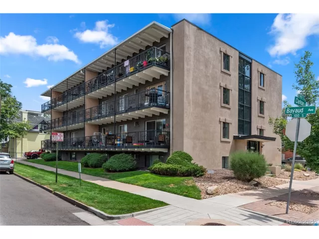 MLS: 2993030 Condo For Sale