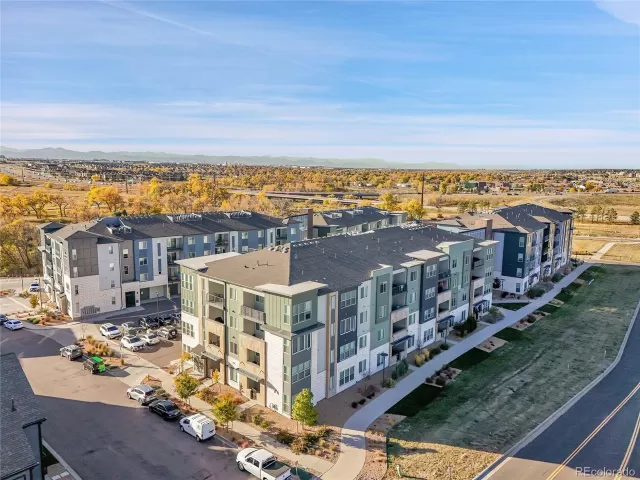 MLS: 2995534 Condo For Sale