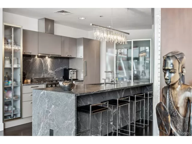 MLS: 2997767 Condo For Sale