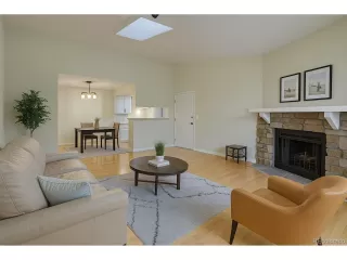 Photo #3: 3001131 Listing