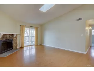 Photo #5: 3001131 Listing