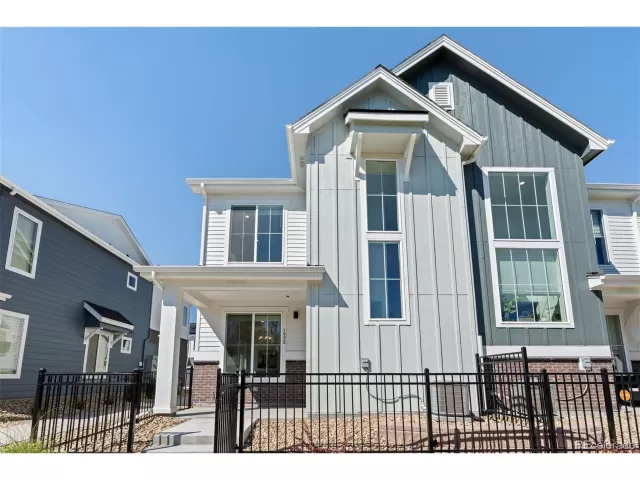 MLS: 3002176 Condo For Sale