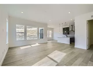 Photo #5: 3004448 Listing