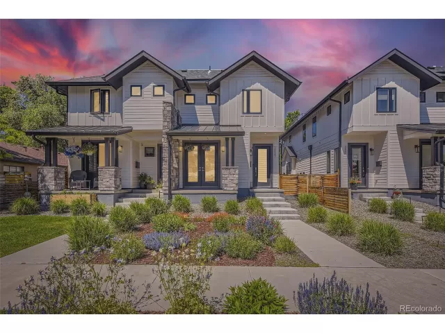 MLS: 3006405 Condo For Sale