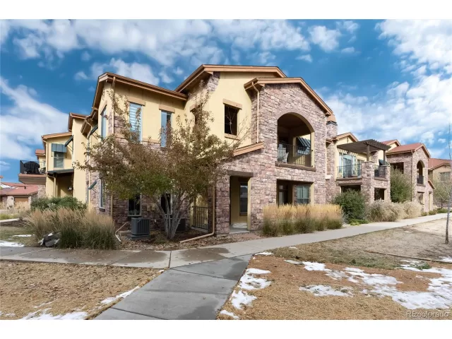 MLS: 3007614 Condo For Sale