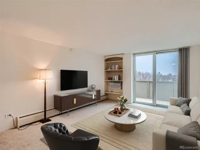 MLS: 3012130 Condo For Sale