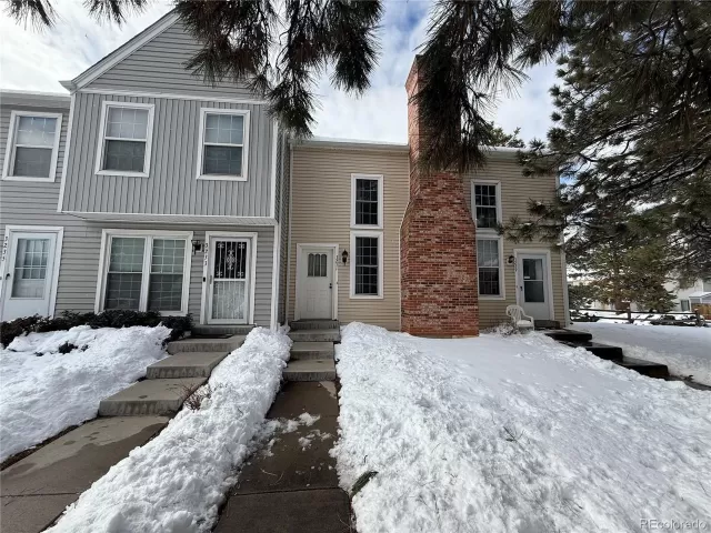 MLS: 3013237 Condo For Sale