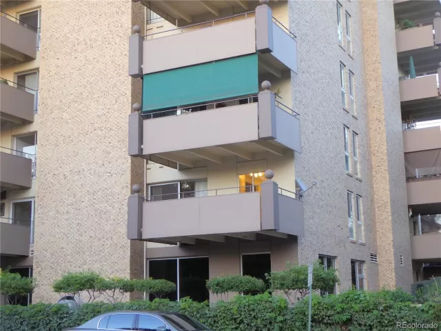 MLS: 3020658 Condo For Sale