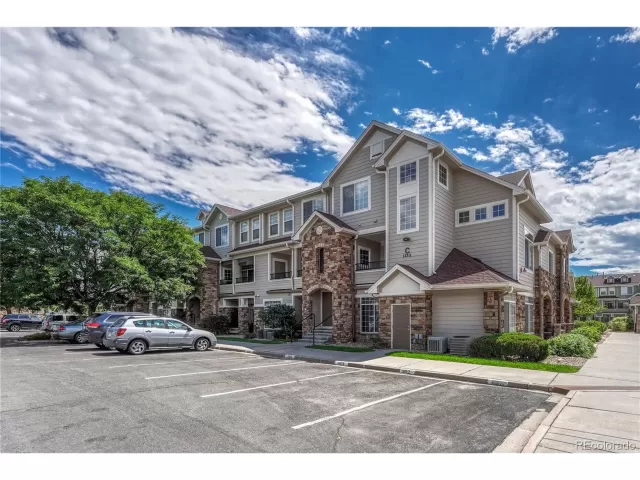 MLS: 3020690 Condo For Sale