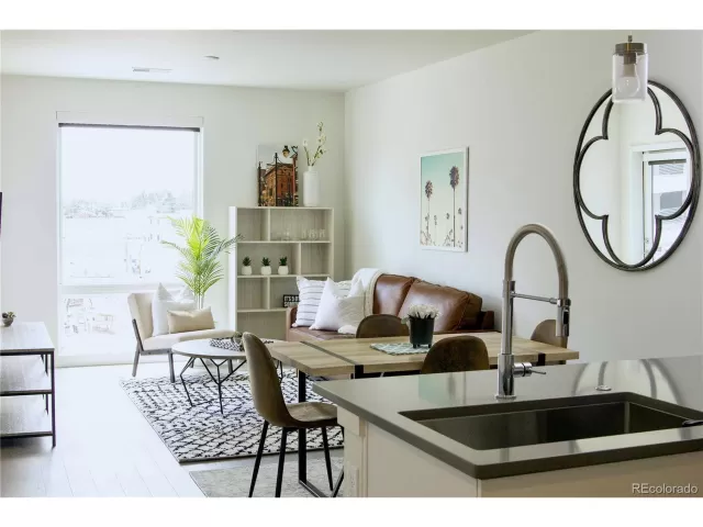 MLS: 3020806 Condo For Sale