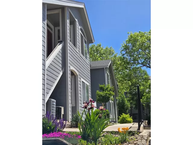 MLS: 3024355 Condo For Sale