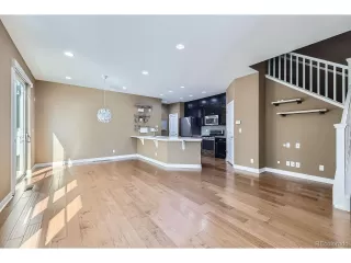 Photo #3: 3024909 Listing