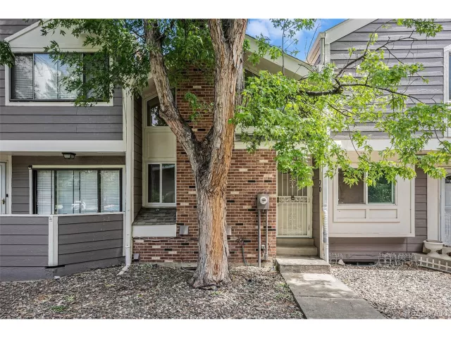 MLS: 3028223 Condo For Sale