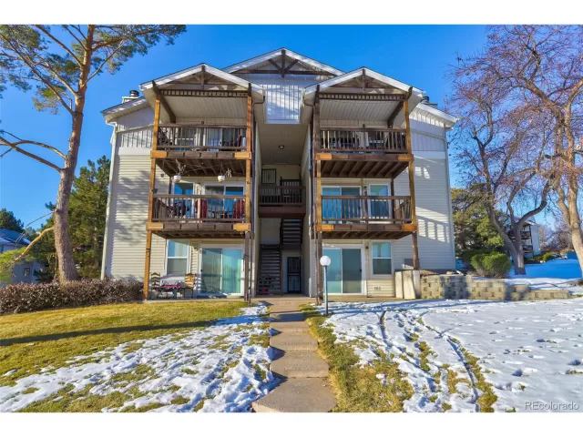 MLS: 3032727 Condo For Sale