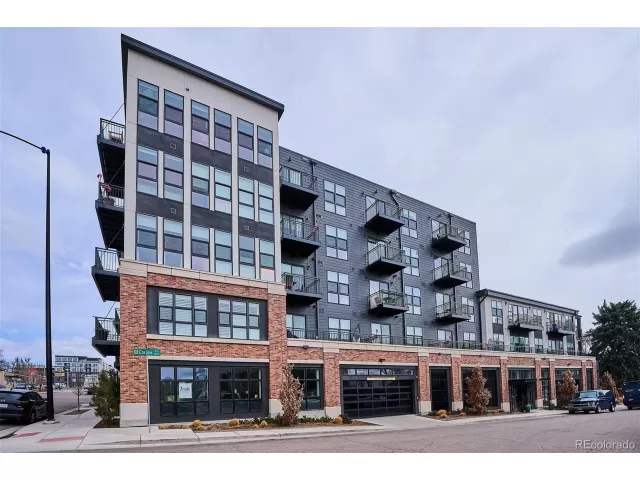 MLS: 3033497 Condo For Sale