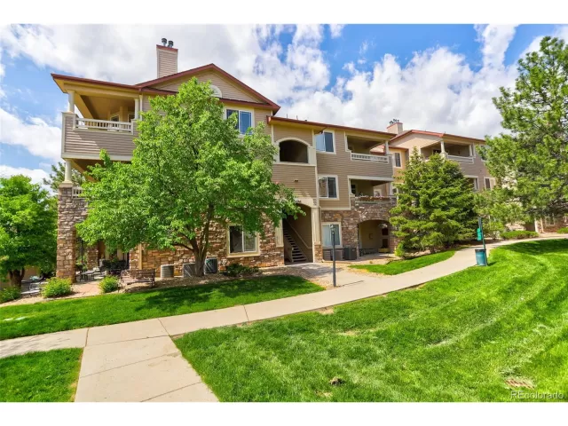 MLS: 3034728 Condo For Sale