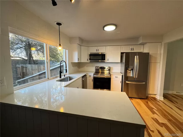 MLS: 3034847 Condo For Sale