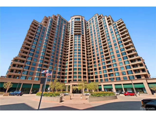 MLS: 3035600 Condo For Sale