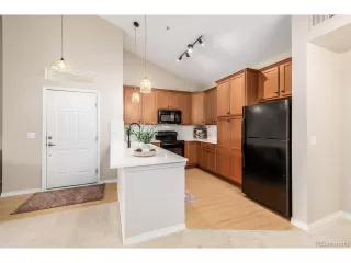 Photo #4: 3035934 Listing