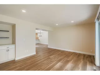 Photo #5: 3036640 Listing