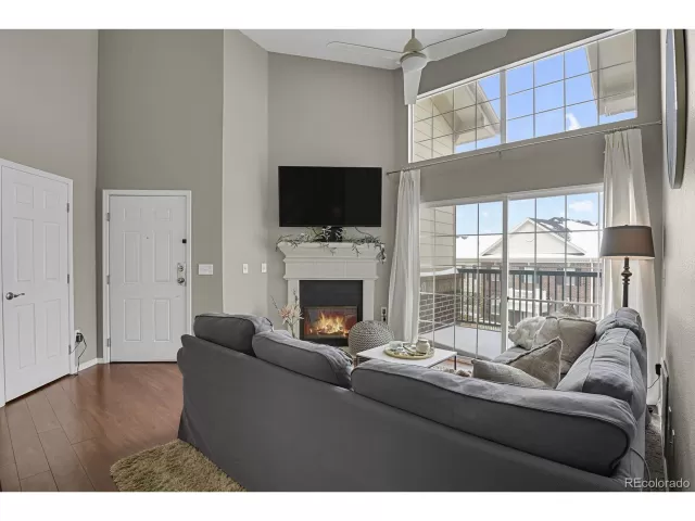 MLS: 3037664 Condo For Sale