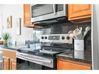 Photo #6: 3038328 Listing