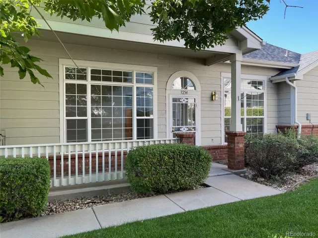 MLS: 3041952 Condo For Sale