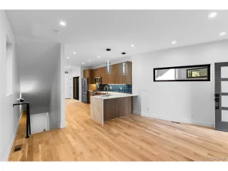 Photo #3: 3047479 Listing