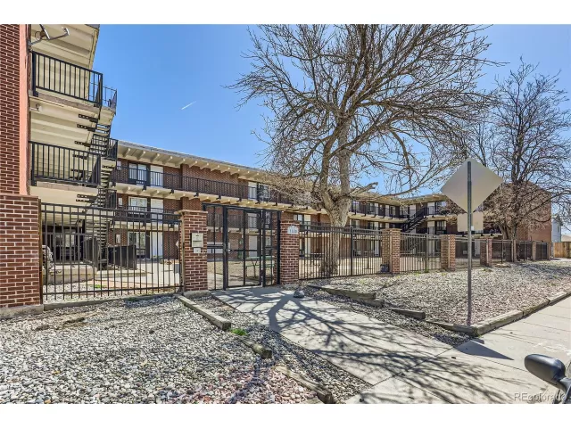 MLS: 3053188 Condo For Sale