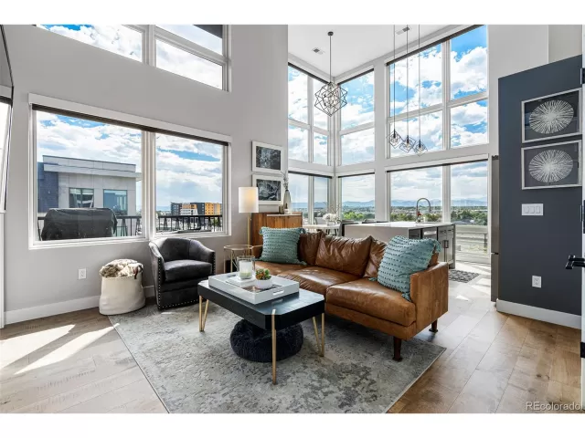 MLS: 3054103 Condo For Sale