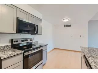 Photo #5: 3056624 Listing 