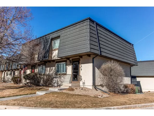 MLS: 3060766 Condo For Sale