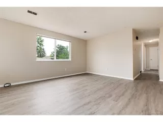 Photo #6: 3061435 Listing