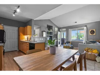 Photo #6: 3062918 Listing