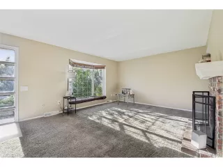 Photo #6: 3063286 Listing