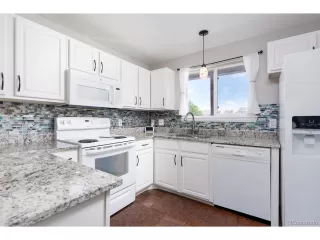 Photo #3: 3064659 Listing