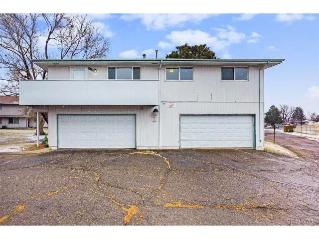 MLS: 3066074 Condo For Sale